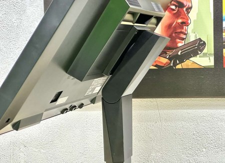 Eizo FlexScan EV2736W 5